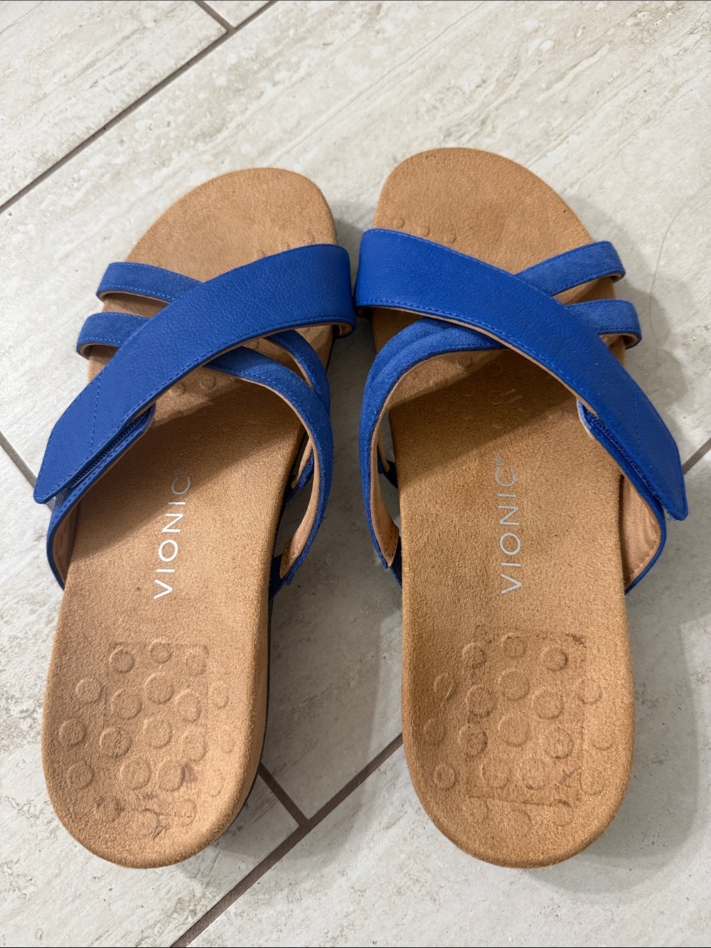 Vionic Women's Royal Blue Crisscross Slide Sandals..ladies size 9.5M..new
